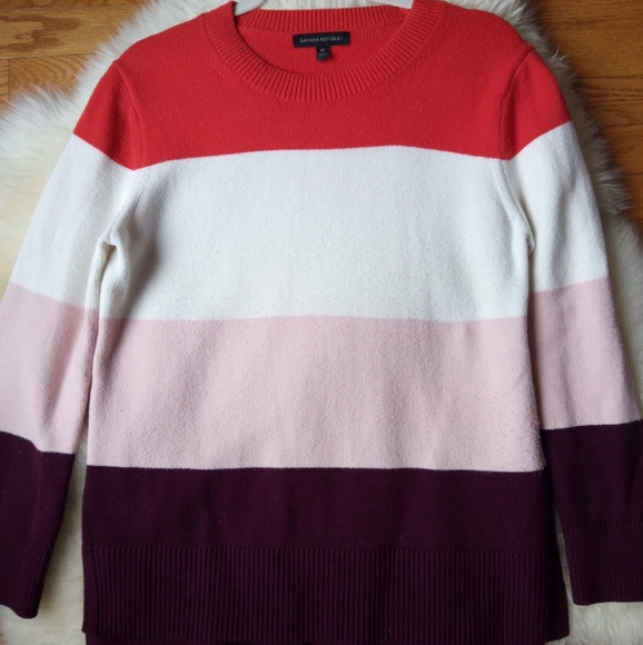 Banana Republic Sweater - Picture 1 of 3
